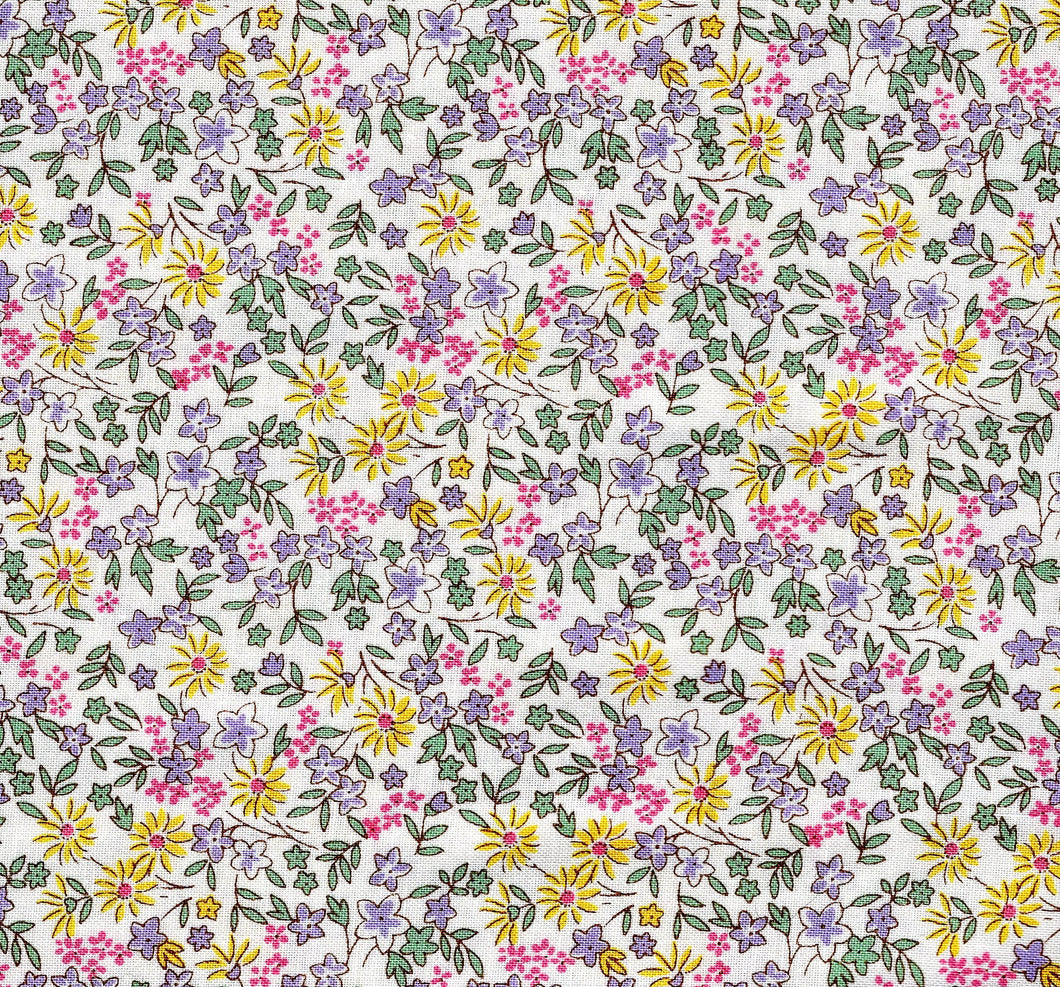 Aunt Gracie Floral / Purple rep530