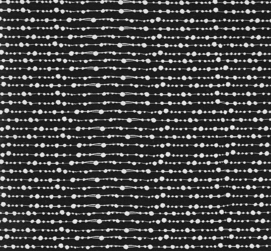 Beaded Curtain / Black / White bla505